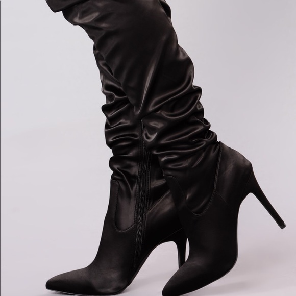 Fashion Nova Knee High boots - Picture 2 of 3